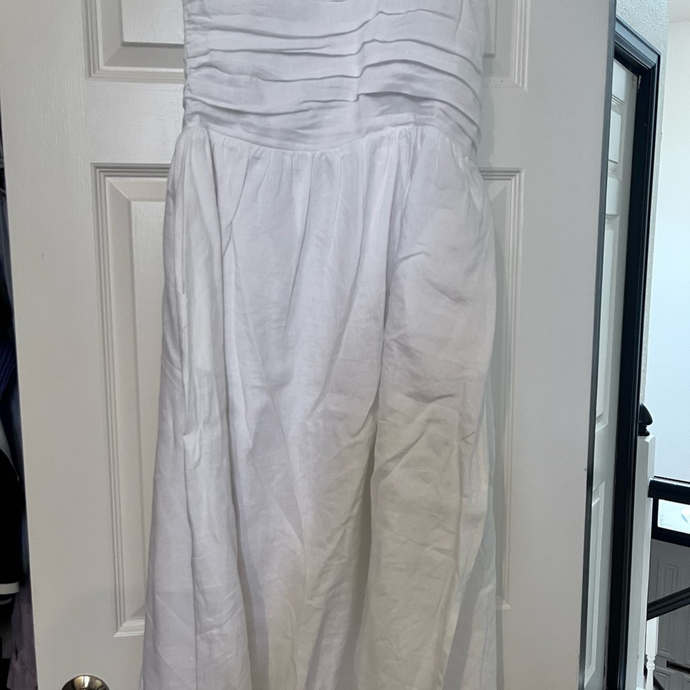 DISSH White Strapless Dress